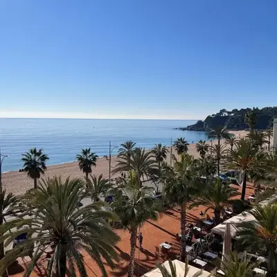 Mediterranean apartment in Lloret de Mar next to the Sea