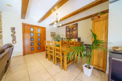 Zona de estar de Villa Jaruco Lux Piscina Privada Familiar BBQ Aire Acondicionado