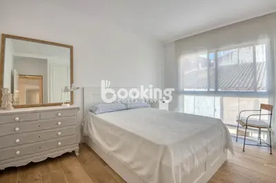 Cama o camas de una habitación en Indústria Apartament per 3 persones a 2 minuts de la platja amb Aire acondicionat i plaça d'aparcament