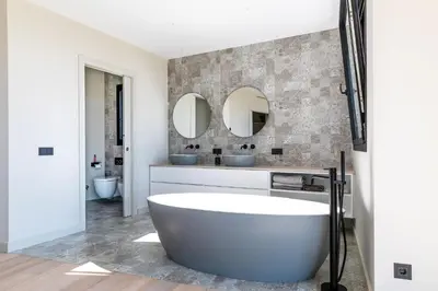 Un baño de SPA LUXURY VILLA *****