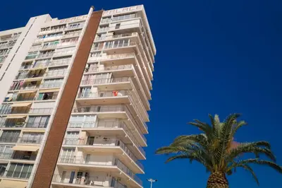 Edificio en el que se encuentra el apartamento