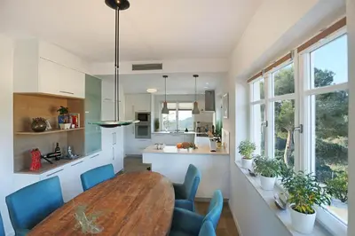 Una cocina o zona de cocina en Homestay Villa Estrella - Costa Brava