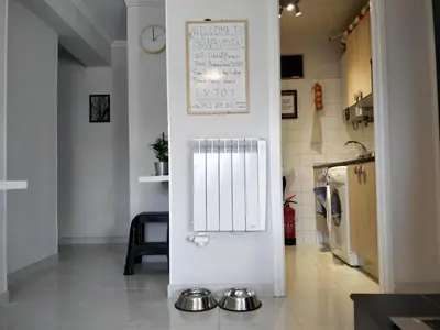 Una cocina o zona de cocina en Bonavista Bright Sea View Studio with Balcony