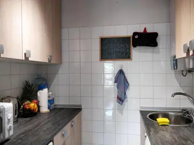 Una cocina o zona de cocina en Bonavista Bright Sea View Studio with Balcony
