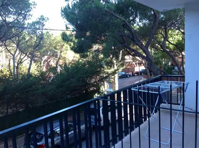 Un balcón o terraza de Apartament Turístic Alhambra