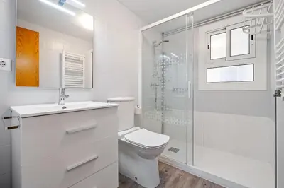 Un baño de Hauzify I Apartament Audrey
