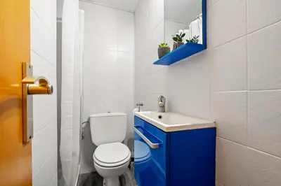 Un baño de Hauzify I Apartament Audrey