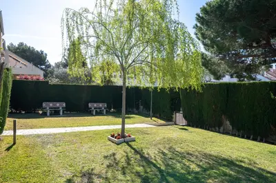 Jardín al aire libre en Hauzify I Apartament Audrey