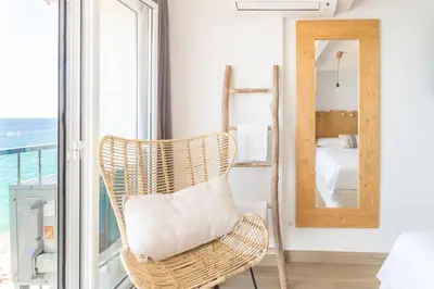 Cama o camas de una habitación en Coconut Beach Boutique Studio
