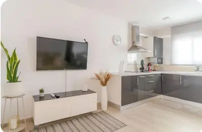 Una cocina o zona de cocina en Hermoso apartamento cerca al mar