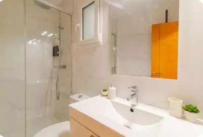 Un baño de Hermoso apartamento cerca al mar
