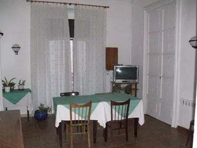 Una televisión o centro de entretenimiento en Pensió Viladomat