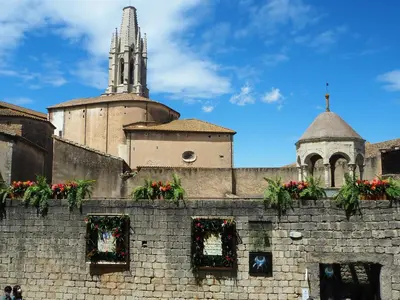 Plano de Apartament modern a Girona centre, parking gratis