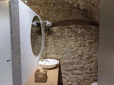 Un baño de Can Puig CAVE