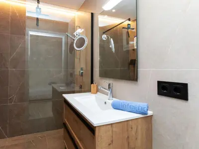 Un baño de Apartment Cosy by Interhome