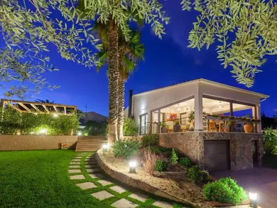 Jardín al aire libre en Holiday Home Emporion by Interhome