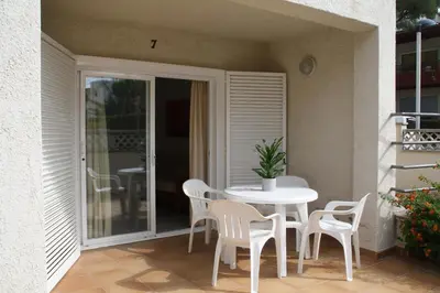 Un balcón o terraza de Apartaments Ocean Canada