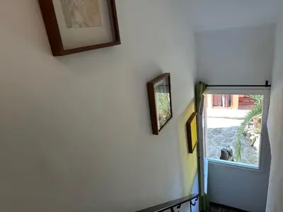 Plano de Apartamento con jardín a 11 metros de la playa. SE.