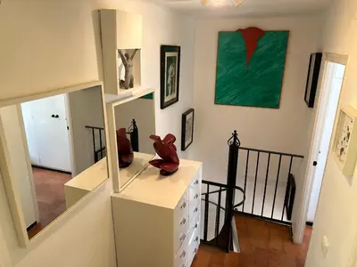Una cocina o zona de cocina en Casa con jardín a 25 metros de la playa. LA T.