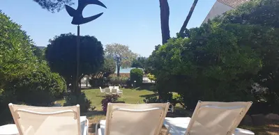 Jardín al aire libre en Apartamento con jardín a 11 metros de la playa. B3.