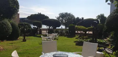 Jardín al aire libre en CASA CON JARDÍN A 35 METROS DE LA PLAYA. BR.
