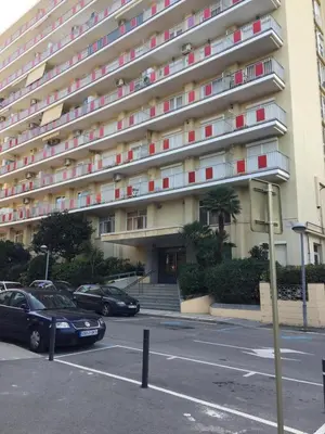 Edificio en el que se encuentra el apartamento