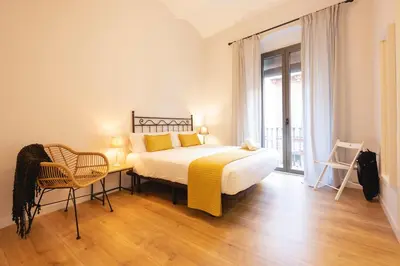 Cama o camas de una habitación en Bravissimo Riu Onyar, modern 3 bedroom apartment