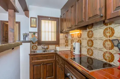 Una cocina o zona de cocina en ST-35 BEGUR Sa TUNA 4 PAX