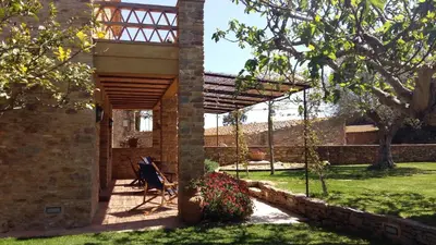 Jardín al aire libre en Casa Rural Can Ginesta