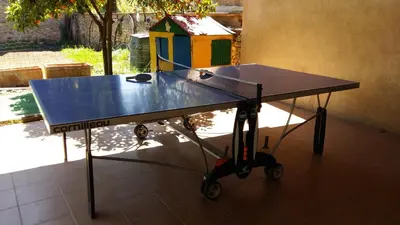 Instalaciones para jugar al ping pong en Casa Rural Can Ginesta o alrededores