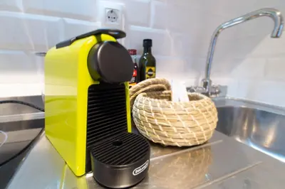 Una cocina o zona de cocina en Budget Beach Studio 14