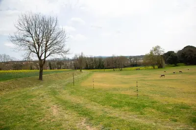 Paisaje cerca of this country house
