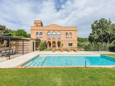 Piscina en o cerca de Charming Home Near Vulpellac
