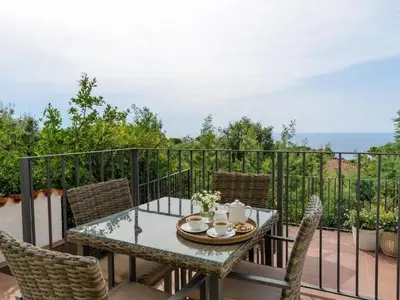Un balcón o terraza de ALBA by Danlux Invest