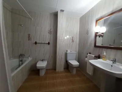 Un baño de Apartamento Can Giru