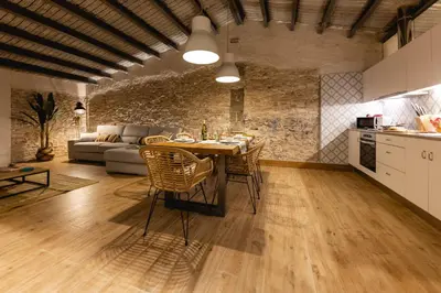 Una cocina o zona de cocina en Bravissimo Plaça del Vi, Design Penthouse