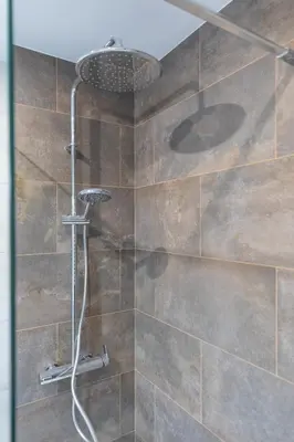 Un baño de Hauzify I Apartament Big Family