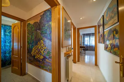Cama o camas de una habitación en Villa Lux Gallery Familiar Piscina Privada Barbacoa Aire Acondicionado