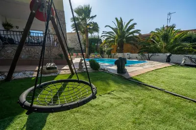 Piscina en o cerca de Villa Lux Gallery Familiar Piscina Privada Barbacoa Aire Acondicionado