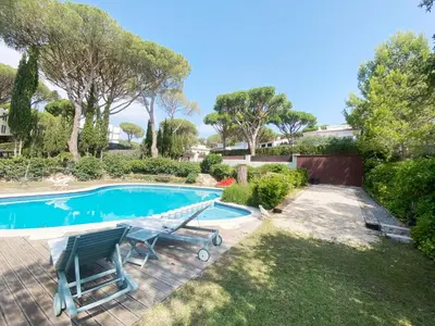 Piscina en o cerca de CL-2 CALELLA DE PALAFRUGELL 8 Pax