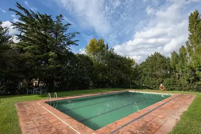 Piscina en o cerca de Mas Garriga Turisme Rural