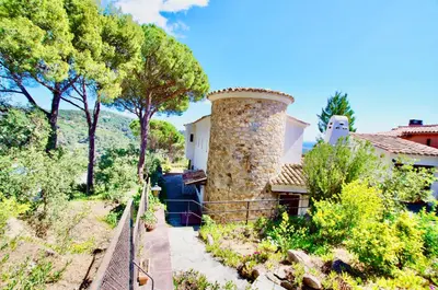 Jardín al aire libre en V&V LLORET- VILLA MEDITERRANIA, preciosa villa con panorámicas vistas mar en zona muy tranquila y residencial