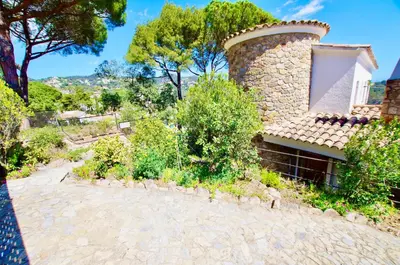 Plano de V&V LLORET- VILLA MEDITERRANIA, preciosa villa con panorámicas vistas mar en zona muy tranquila y residencial