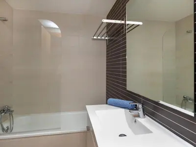 Un baño de Apartment Blue Tossa by Interhome