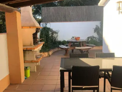 Un balcón o terraza de Classy Holiday Home in Santa Cristina d'Aro with Barbeque