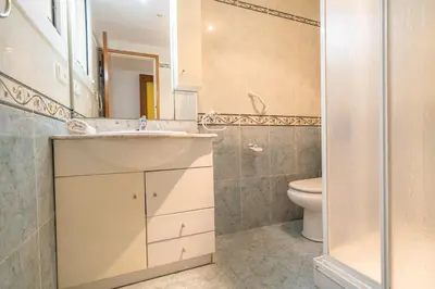 Un baño de HomeHolidaysRentals Destan - Costa Barcelona