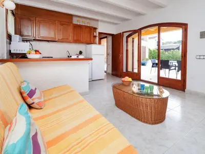 Una cocina o zona de cocina en Holiday Home Solenza by Interhome