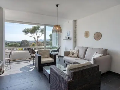 Zona de estar de Nardos Apartament reformat amb encant per 5 persones a 10 minuts de la platja
