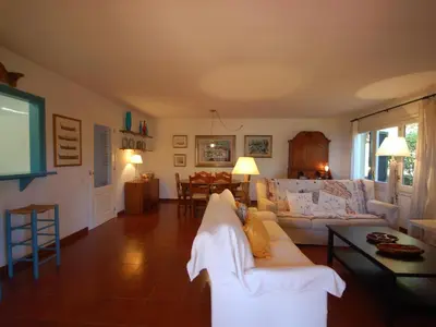 Una cocina o zona de cocina en LETS HOLIDAYS Lovely garden house in mar menuda
