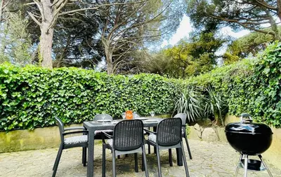Jardín al aire libre en Villa lulu by costabravaway